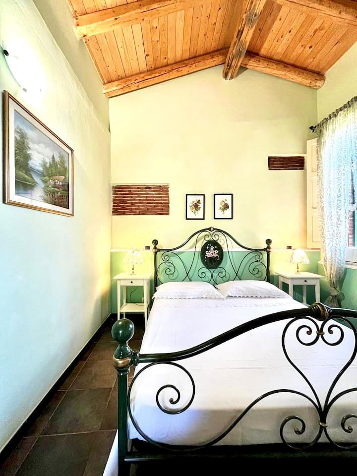 غرفة النوم 2