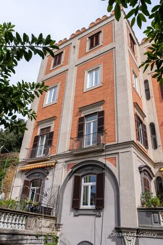 Top Naples – Chiaia Art Gallery gallery image 4