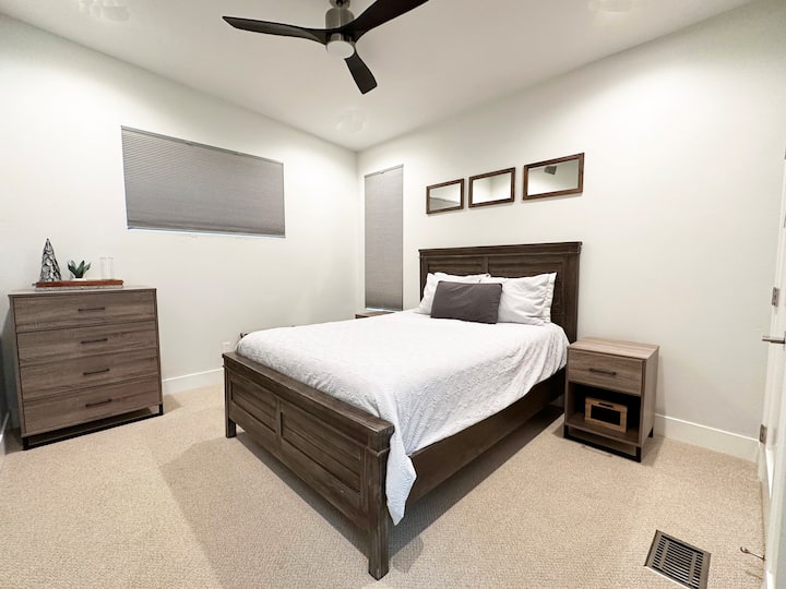 Queen bed