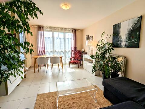 Beautiful Apartment South Paris - Metro Line 13