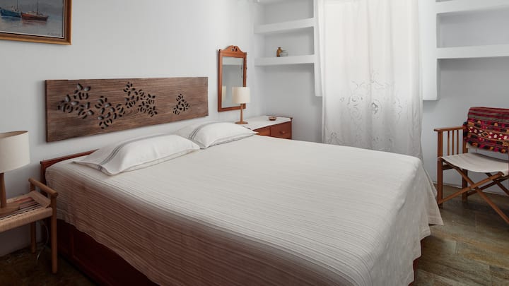 غرفة النوم 1