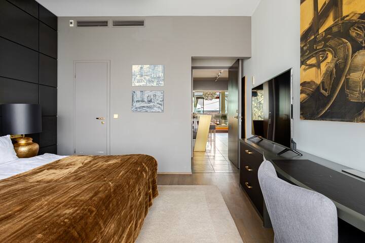 Monbijou Penthouse by Suite.030 gallery image 2