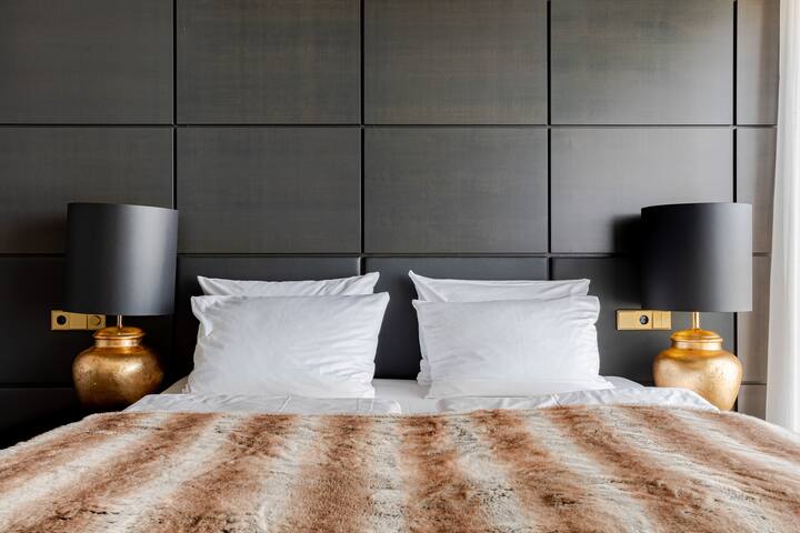 Monbijou Penthouse by Suite.030 gallery image 4