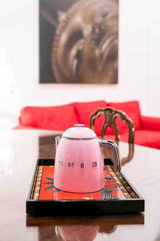 Vittoria Family 2 bedroom Apartment Spanish steps gallery image 3