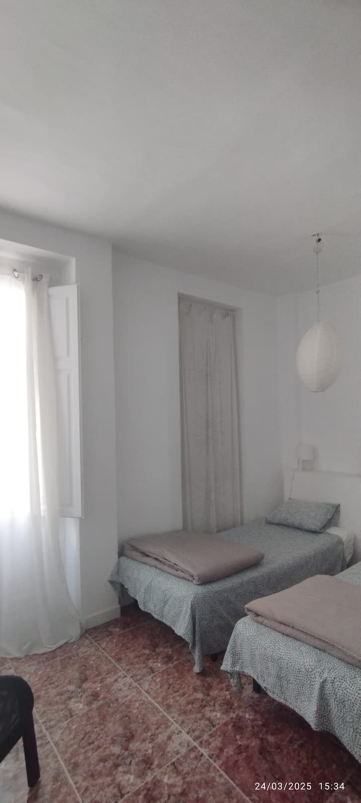 غرفة النوم 1