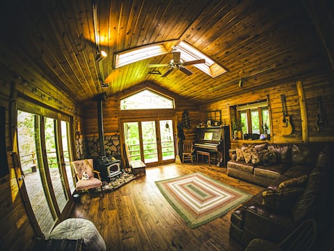 Hugel Hutte - Log Cabin Getaway