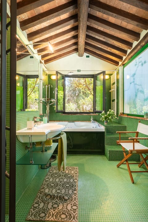 Cottage in Val d'Orcia, Jacuzzi & HotTub with View