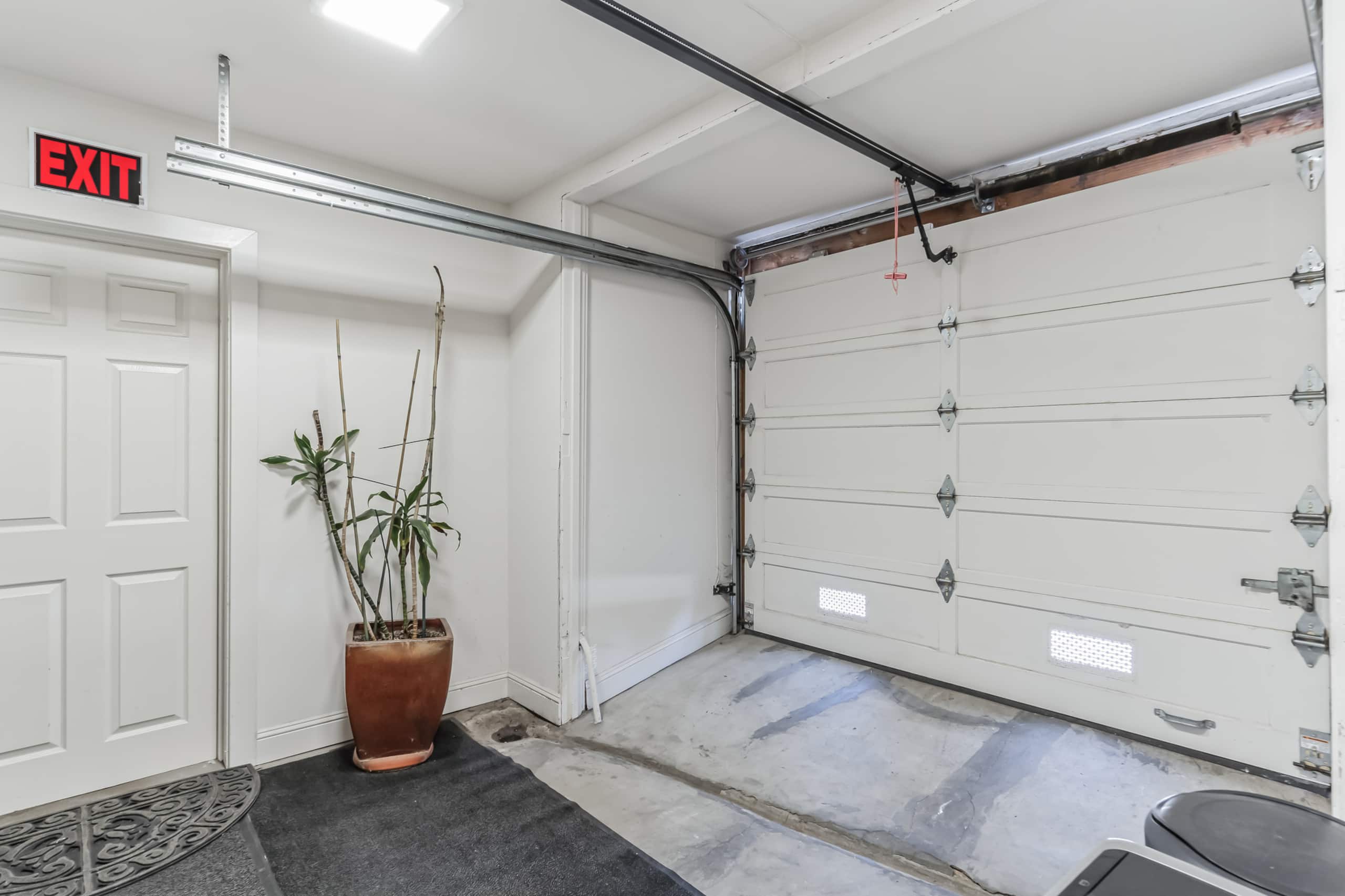 Home in San Francisco · ★4.9 · 3 bedrooms · 3 beds · 3 private baths - Image 62