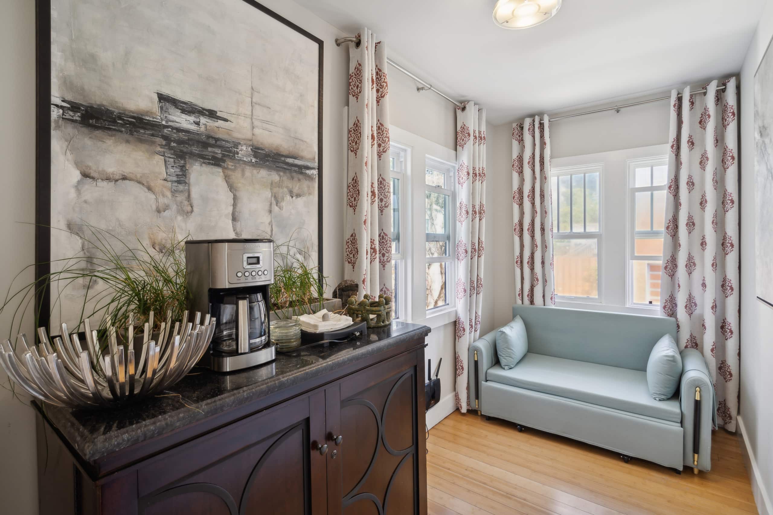 Home in San Francisco · ★4.9 · 3 bedrooms · 3 beds · 3 private baths - Image 66