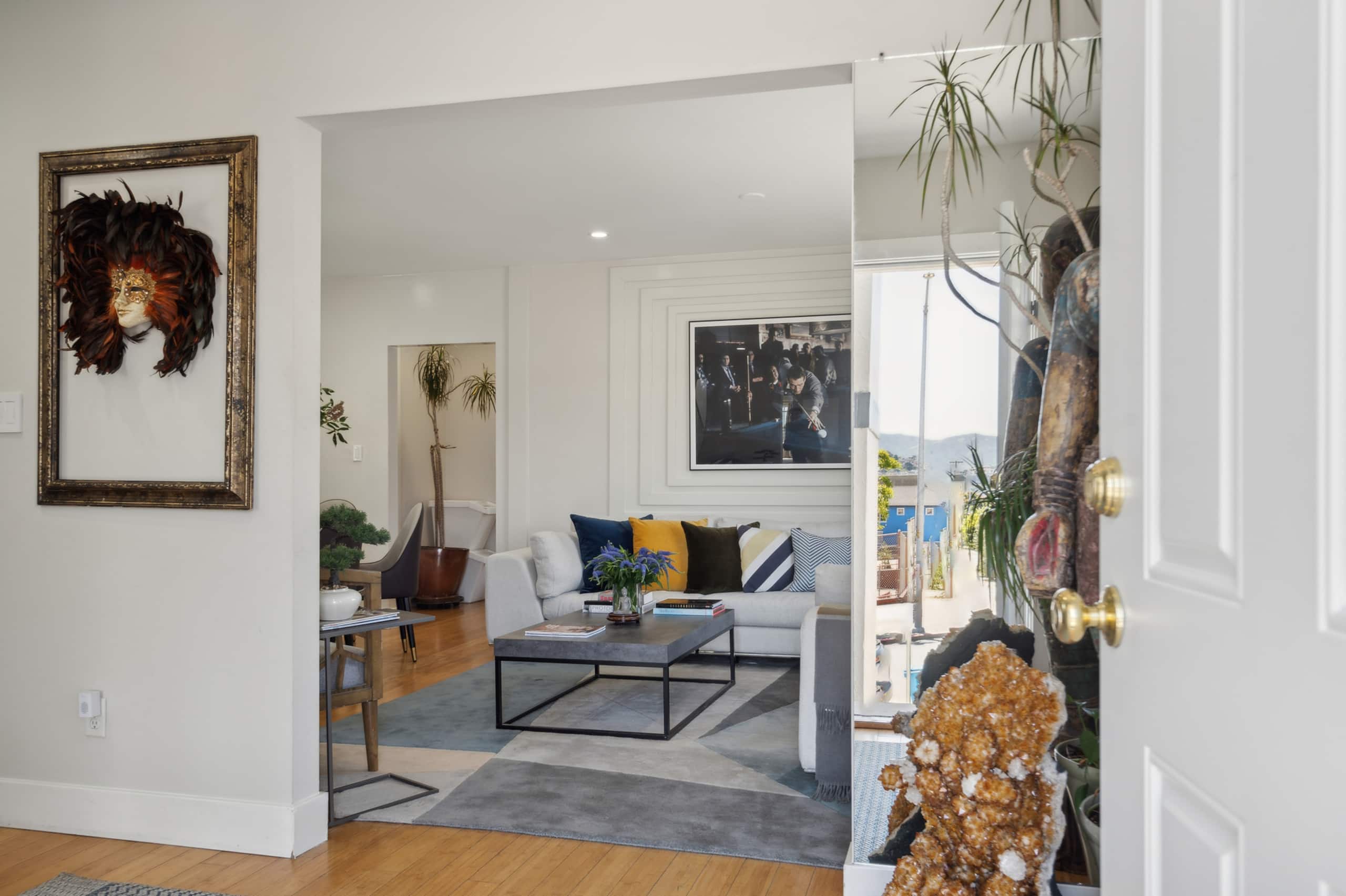 Home in San Francisco · ★4.9 · 3 bedrooms · 3 beds · 3 private baths - Image 10