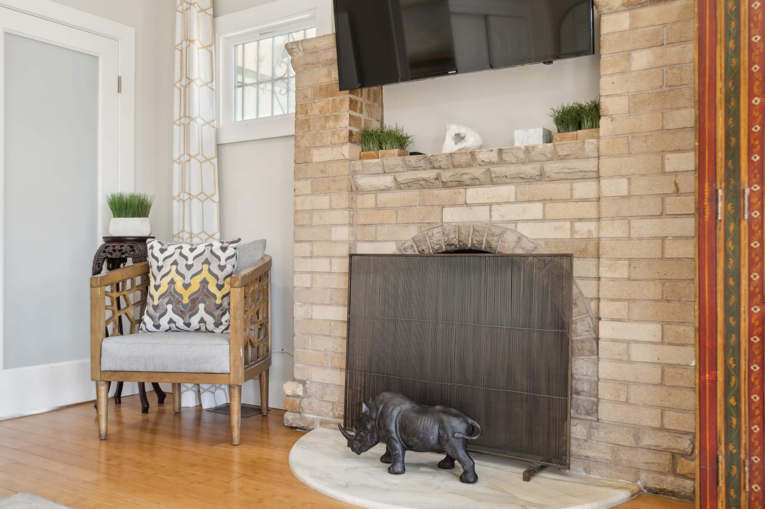 Home in San Francisco · ★4.9 · 3 bedrooms · 3 beds · 3 private baths - Image 11