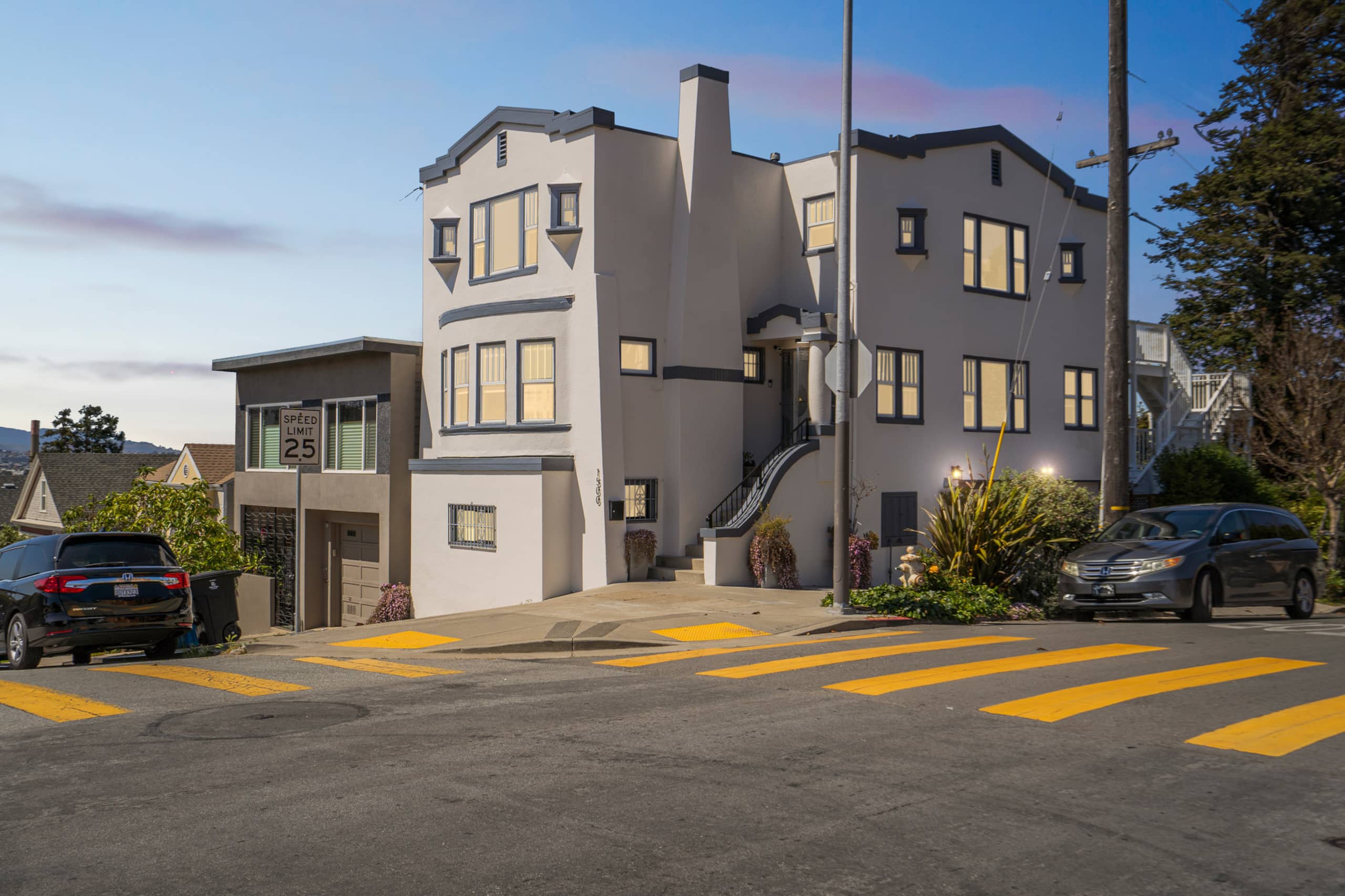 Home in San Francisco · ★4.9 · 3 bedrooms · 3 beds · 3 private baths - Image 1