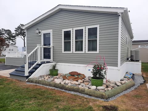 Top performing Airbnb: Ocean City beach house with bay view in West Ocean City