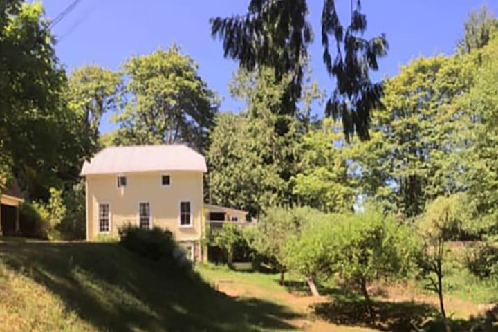 The Old Creamery: family friendly farm house