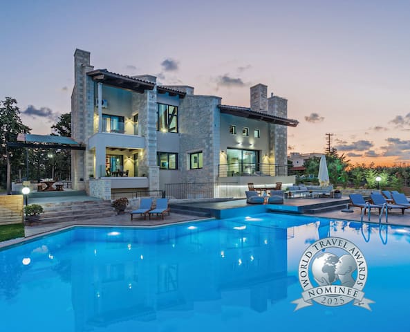 FREE Breakfast, w/Outdoor & Indoor Pool, 20 guests