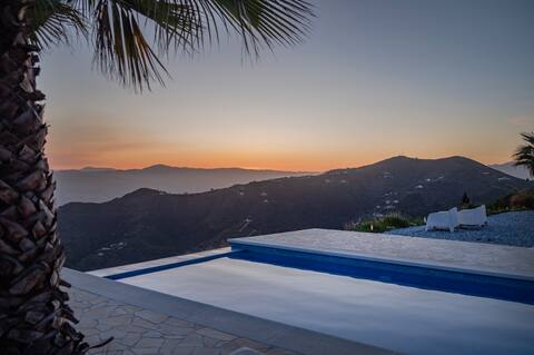 CASA BUENAVENTURA with heated pool & sea view