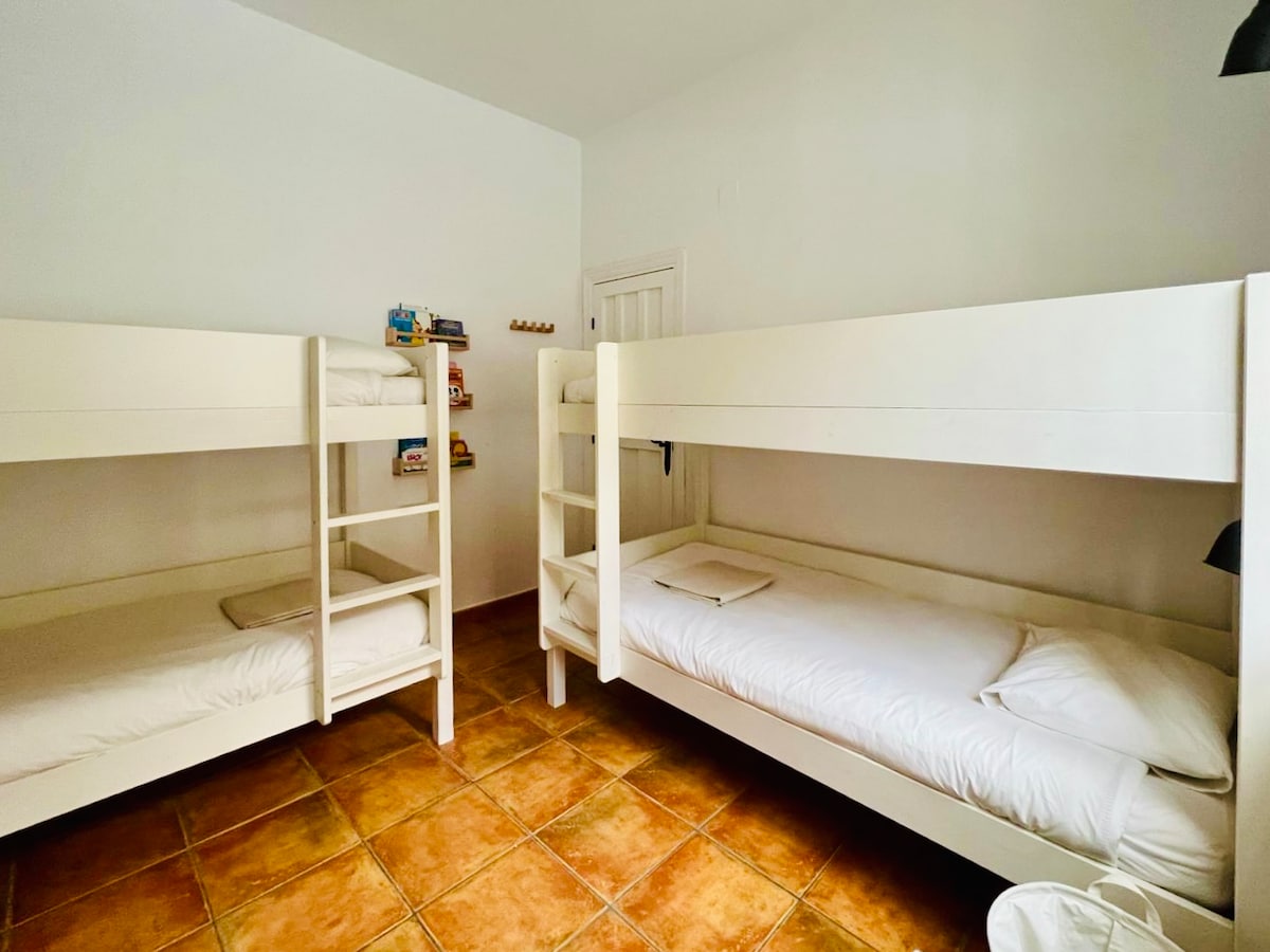 4 bedden (90 x 200 cm)