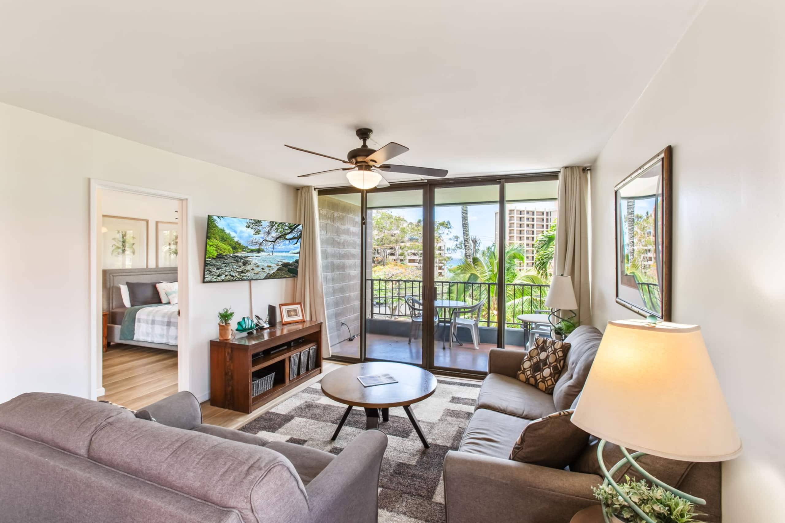 Condo in Lahaina · ★4.73 · 2 bedrooms · 3 beds · 2 baths - Image 6