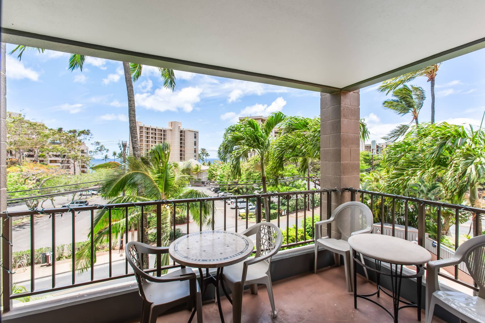 Summertime in Kahana — Only Steps from the Beach!