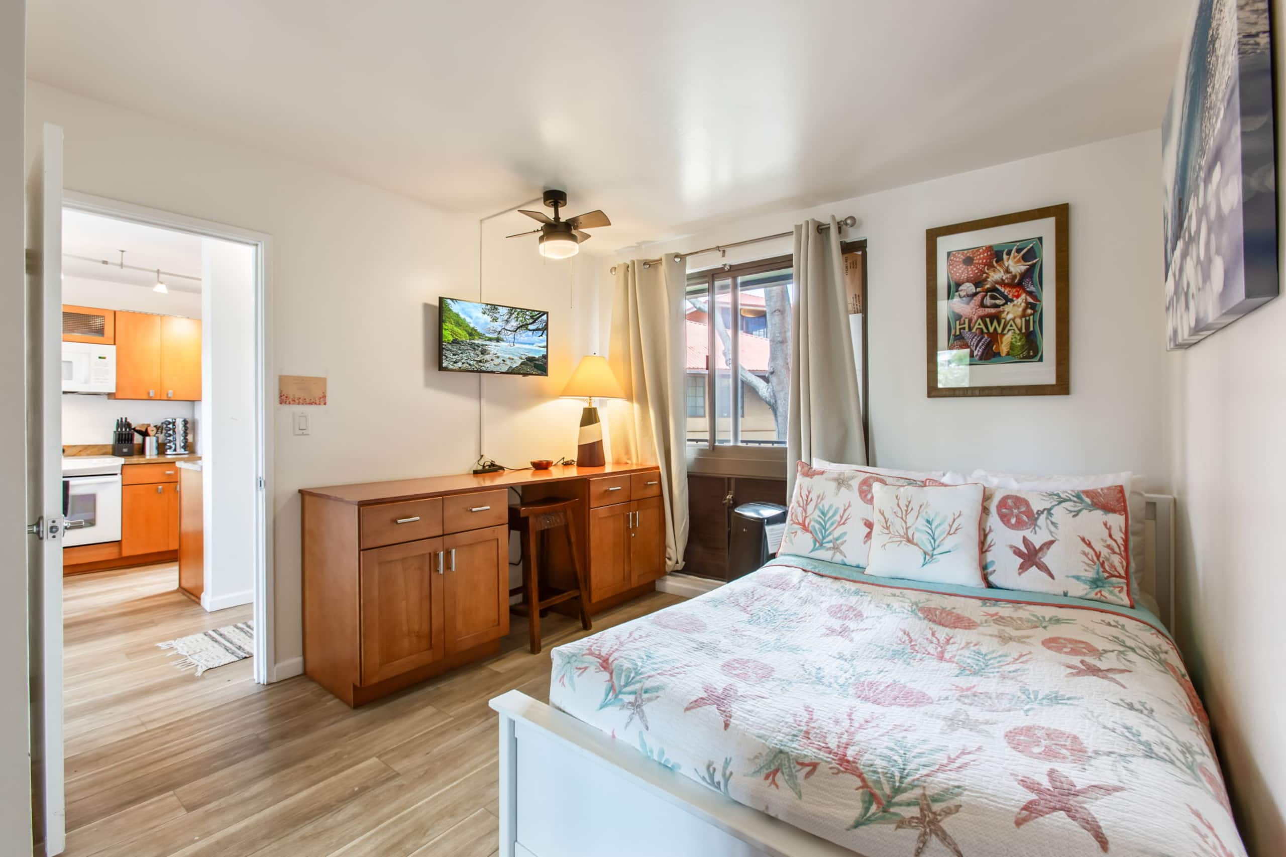 Condo in Lahaina · ★4.73 · 2 bedrooms · 3 beds · 2 baths - Image 34