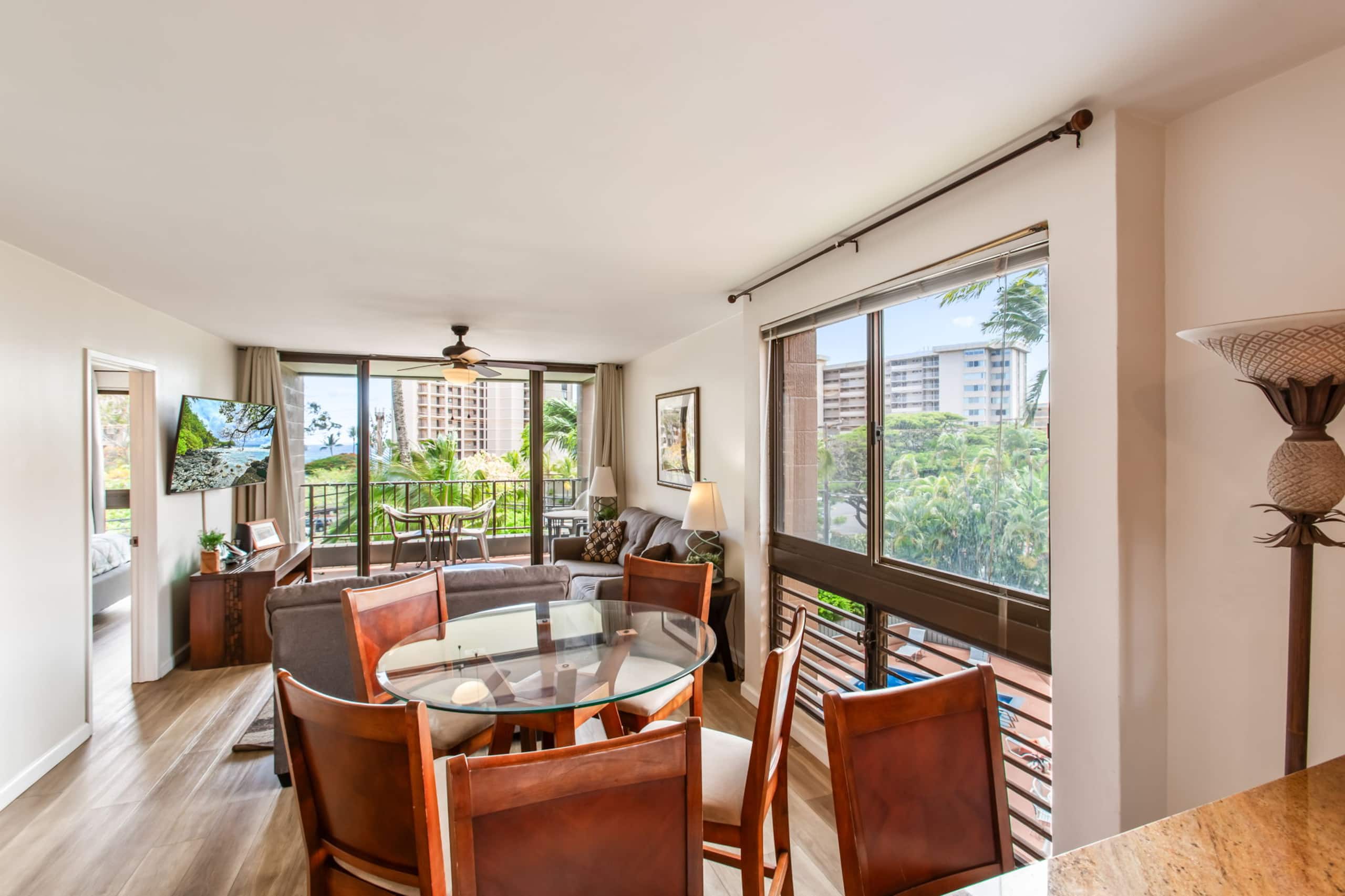 Condo in Lahaina · ★4.73 · 2 bedrooms · 3 beds · 2 baths - Image 23