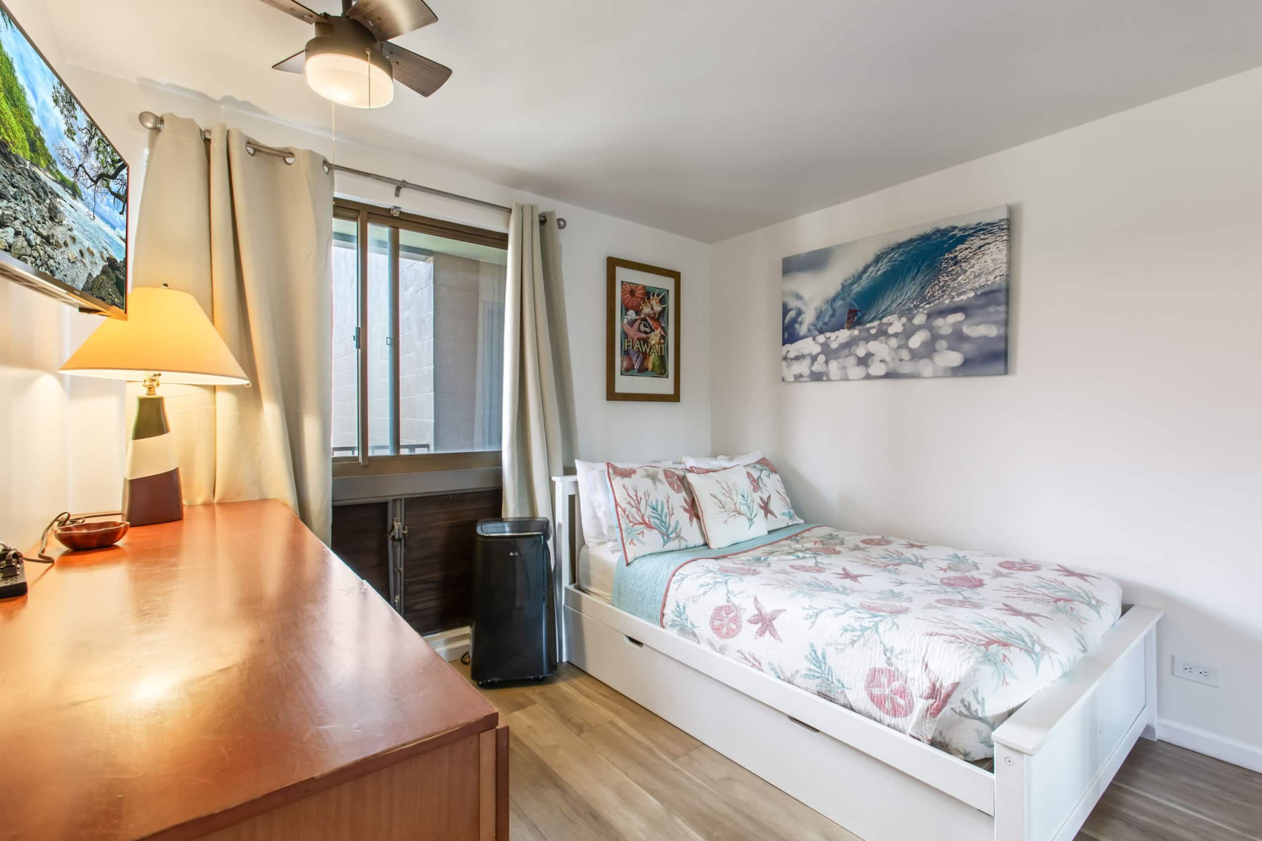 Condo in Lahaina · ★4.73 · 2 bedrooms · 3 beds · 2 baths - Image 33