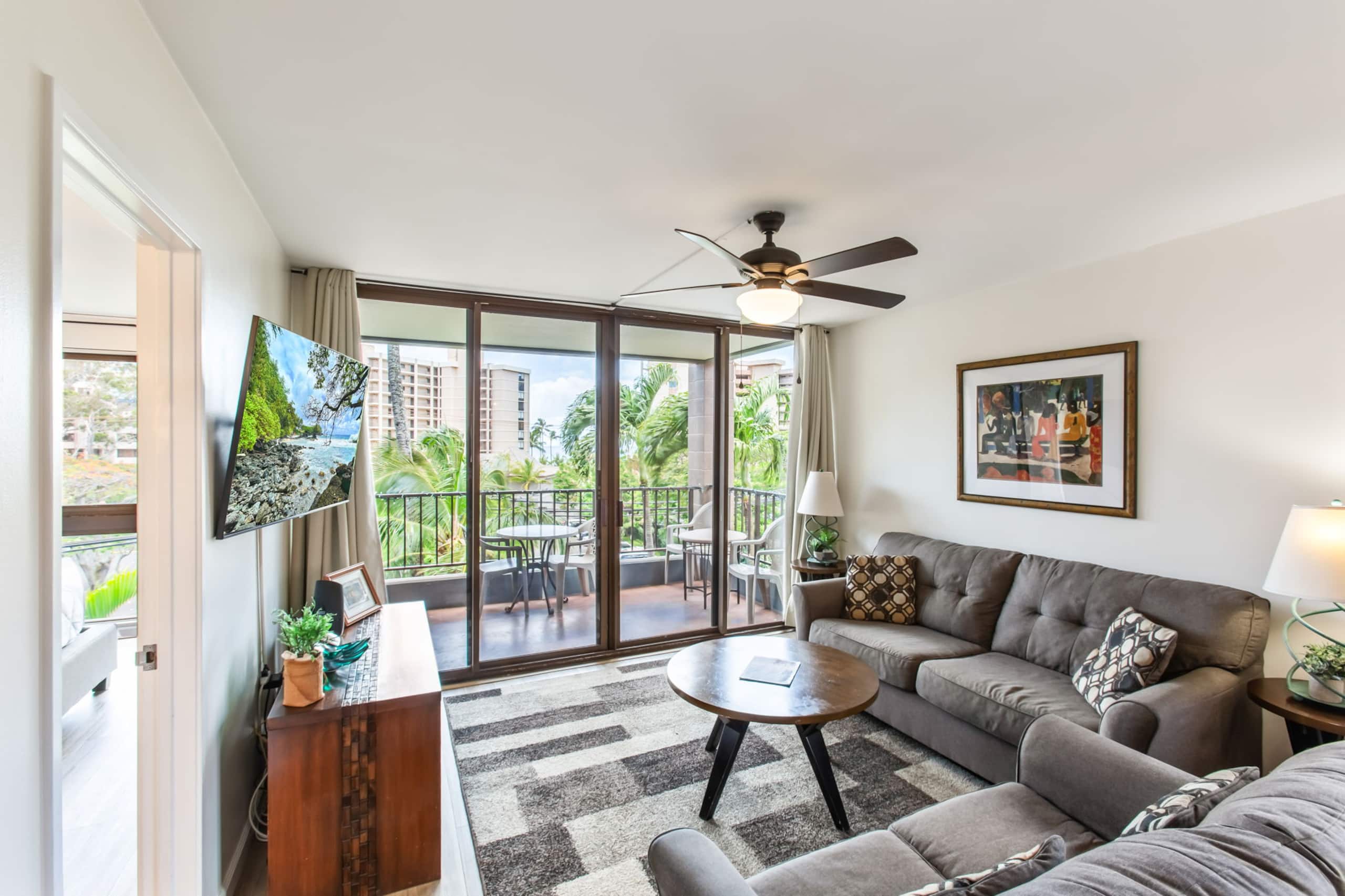 Condo in Lahaina · ★4.73 · 2 bedrooms · 3 beds · 2 baths - Image 8