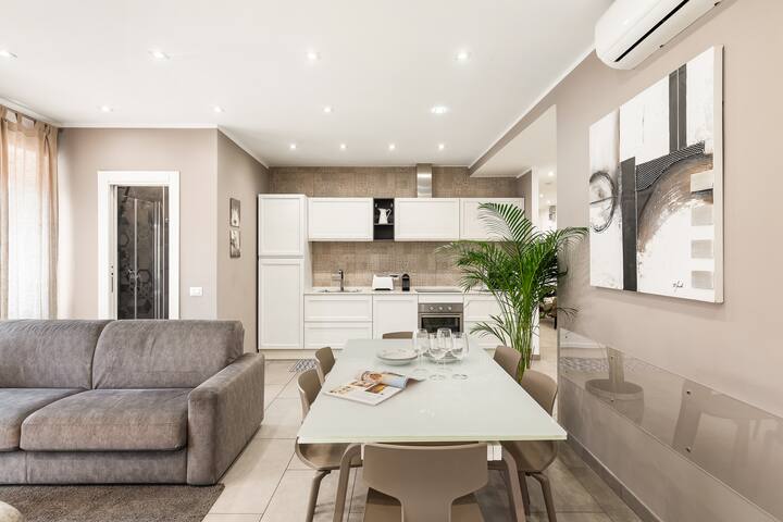 Spacious and Luxury Flat near the Vatican and St. Peter gallery image 5