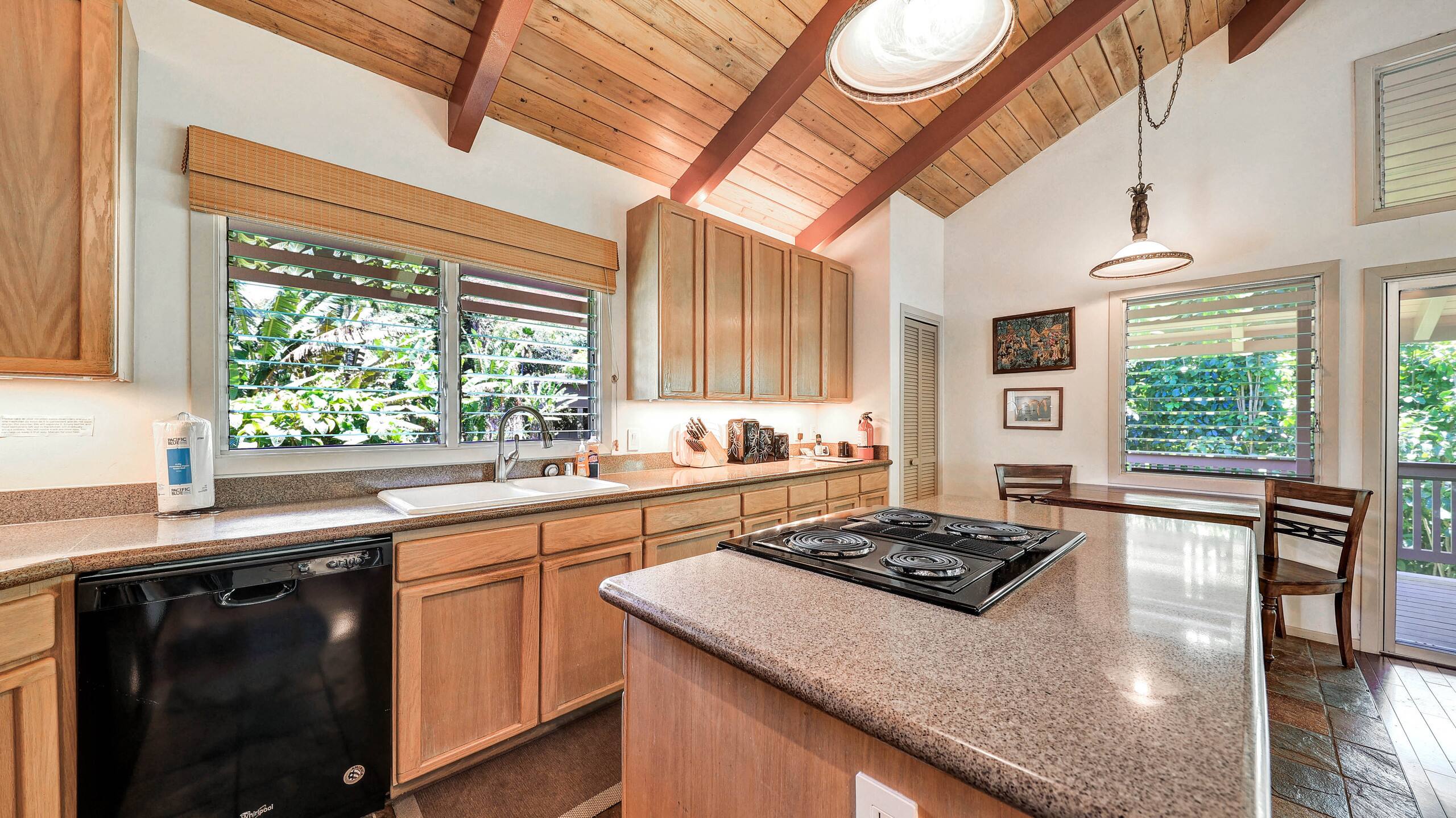 Home in Hanalei · ★5.0 · 2 bedrooms · 2 beds · 2 baths - Photo 9