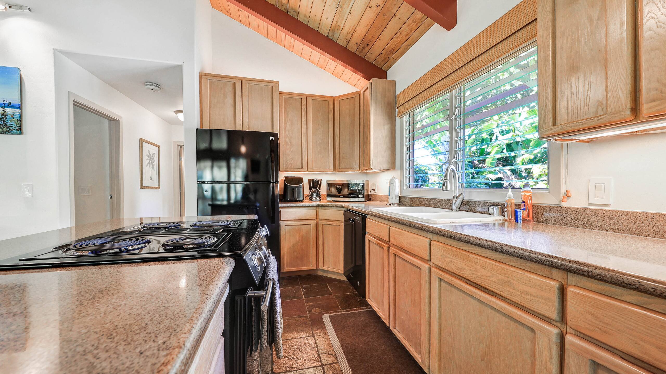 Home in Hanalei · ★5.0 · 2 bedrooms · 2 beds · 2 baths - Photo 17