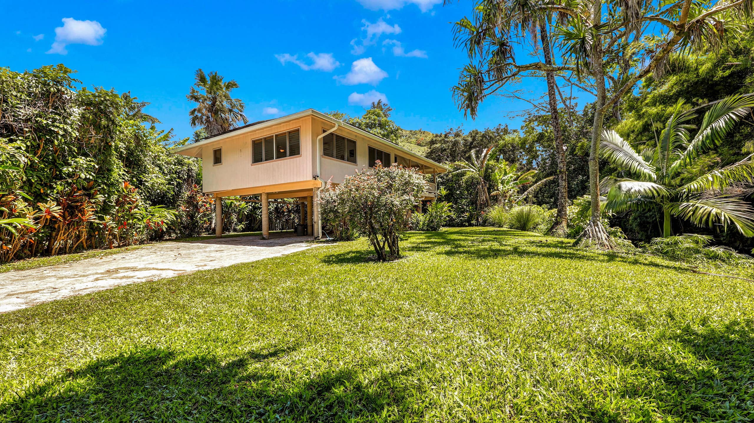 Home in Hanalei · ★5.0 · 2 bedrooms · 2 beds · 2 baths - Photo 58