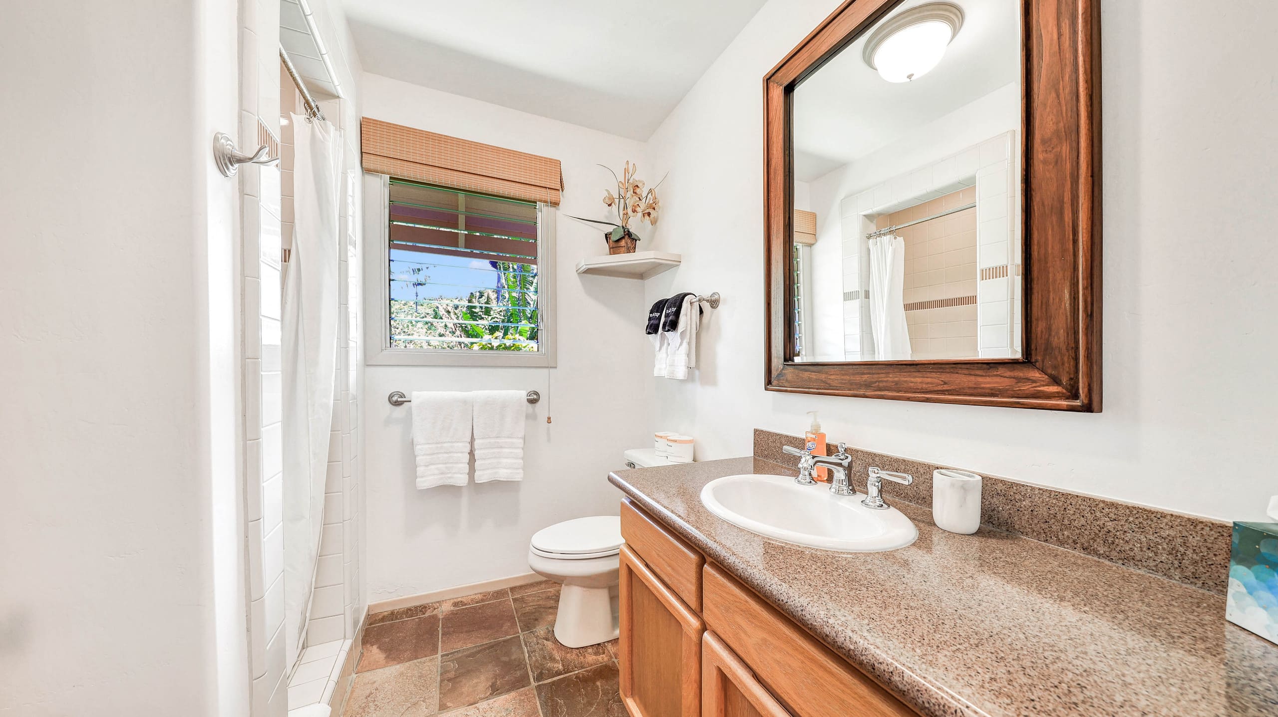 Home in Hanalei · ★5.0 · 2 bedrooms · 2 beds · 2 baths - Photo 36