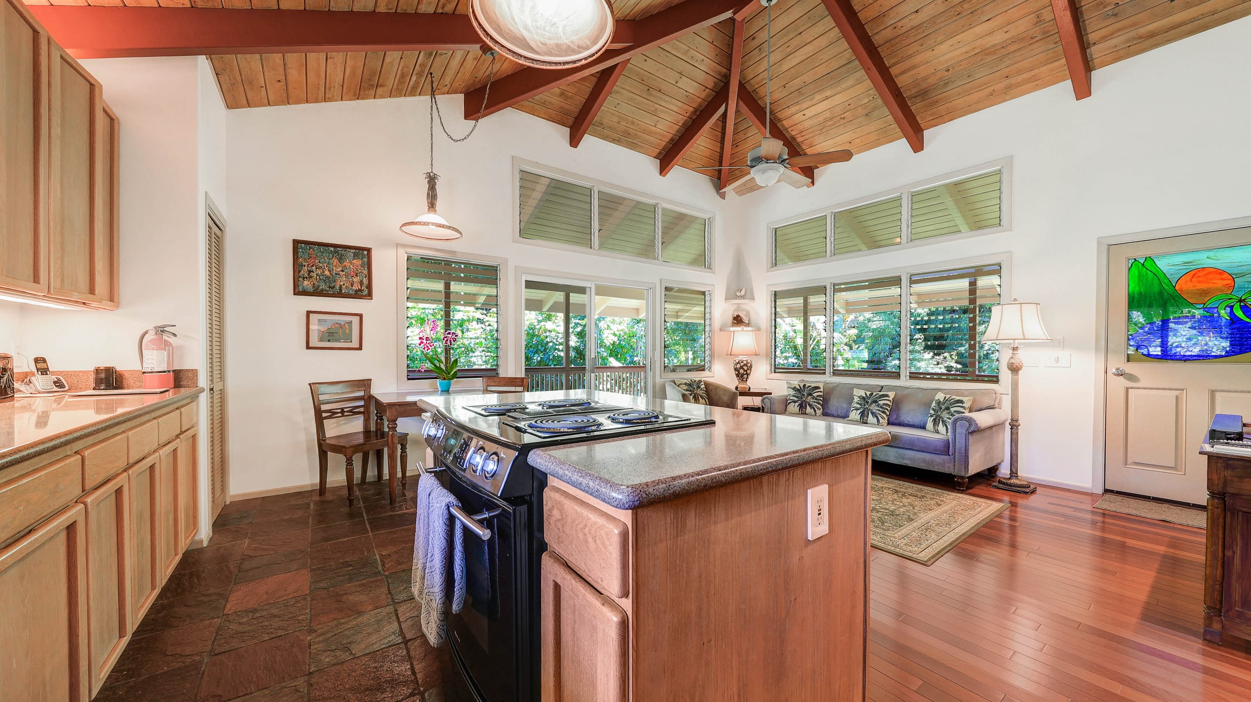 Home in Hanalei · ★5.0 · 2 bedrooms · 2 beds · 2 baths - Photo 11