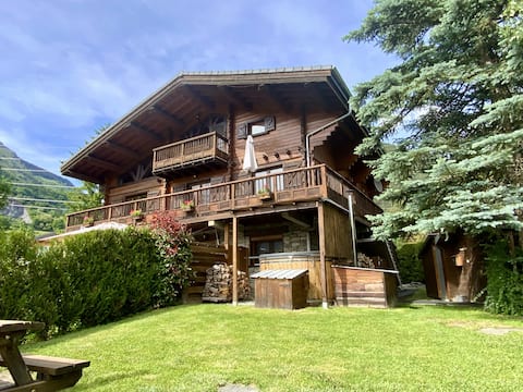 Luxury **** Traditional Chalet in the French Alps