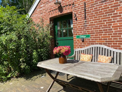 Fehnhaus Holthusen - Vacation room with bathroom "Ginkgo"