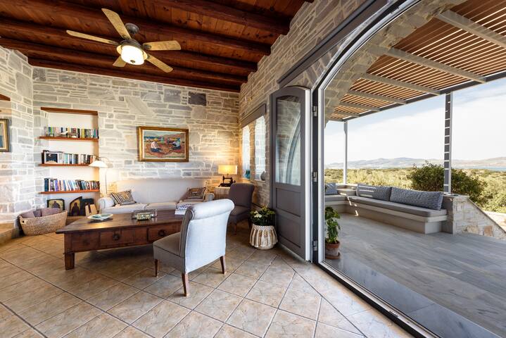 Aegean Seashell Villa with private pool gallery image 5