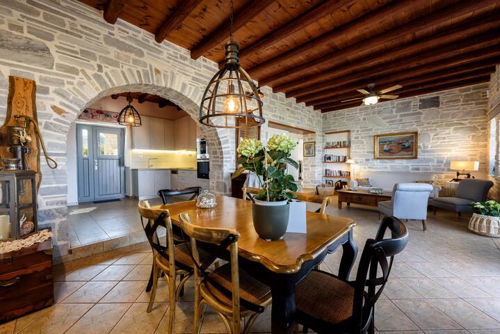 Aegean Seashell Villa with private pool gallery image 4