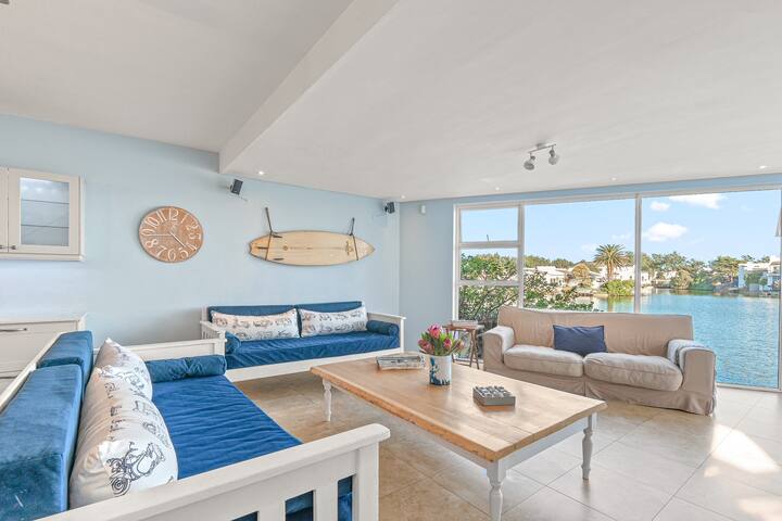 Marina Beach House gallery image 3