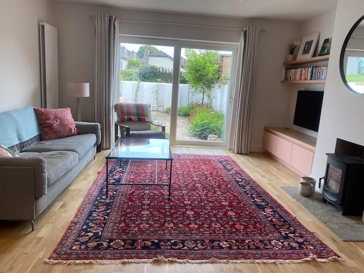 Bright Newly Renovated 2-bed Near Aviva Stadium - Dublín