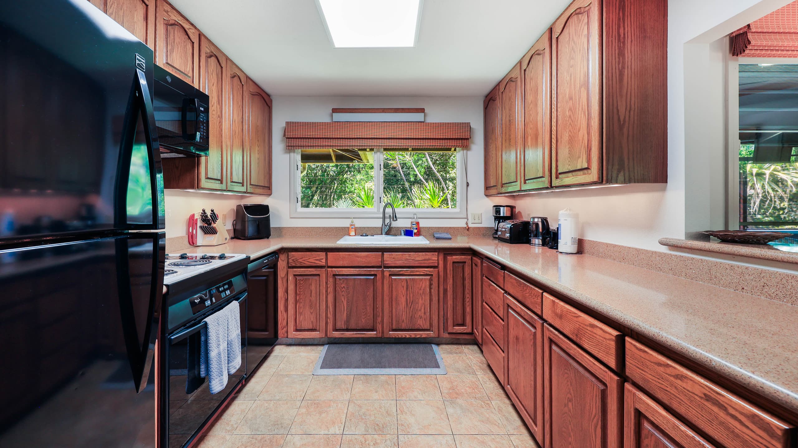 Home in Hanalei · ★4.33 · 3 bedrooms · 3 beds · 2 baths - Image 7