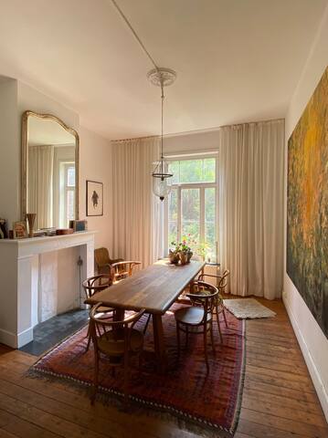 Architect’s house with garden gallery image 3