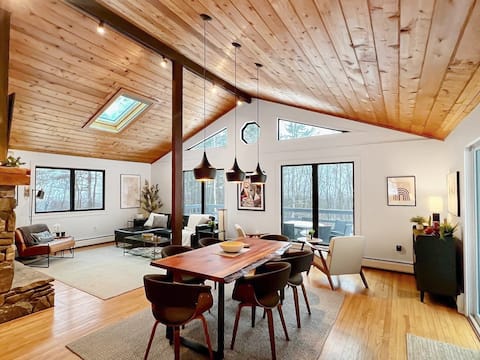 Secluded, chic Mt Chalet retreat near Tanglewood