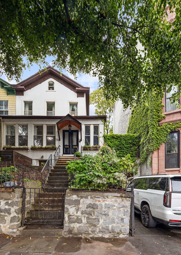 # Groot Huis Met Drie Verdiepingen In Het Mooie Brooklyn: 10 Personen - New York City, NY