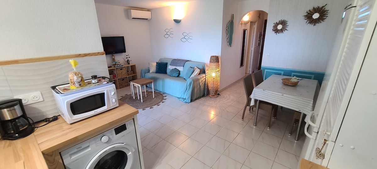 Propiedad de Airbnb exitosa: Beautiful air-conditioned apartment with sea and pool view en Conca