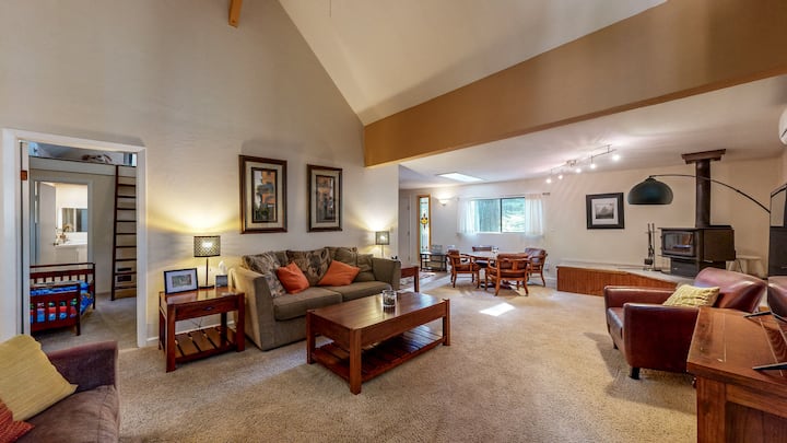 Family Friendly Charming 2 Bd - Occidental, CA