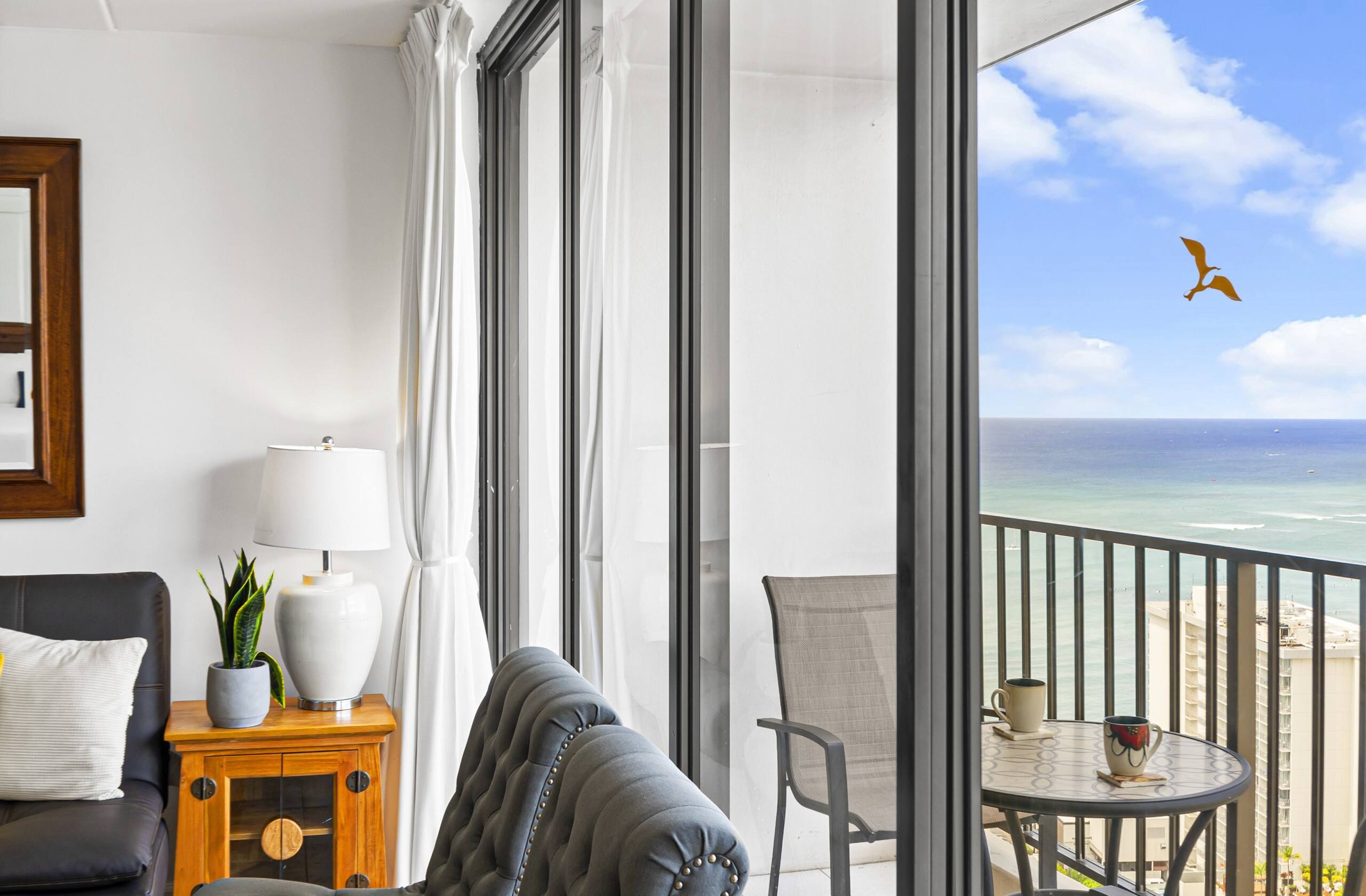 Deluxe Ocean View Free Parking Waikiki 3106-T1 - Image 31