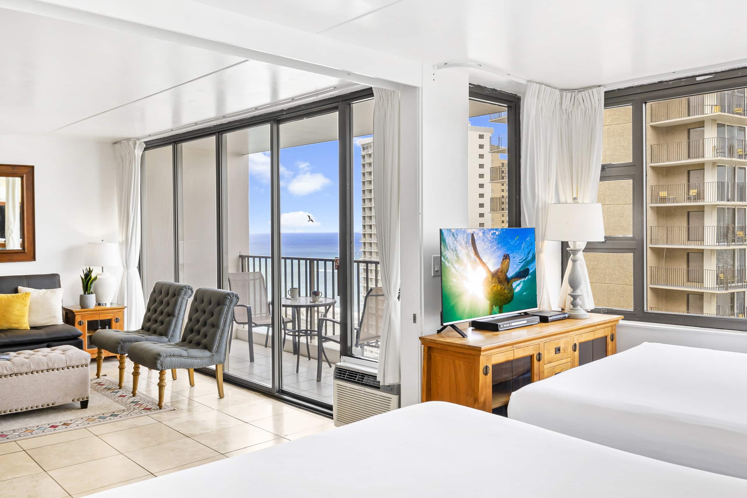 Deluxe Ocean View Free Parking Waikiki 3106-T1 - Image 23