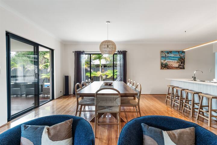 Our Escape: Coastal Poolside Haven in Dunsborough gallery image 5