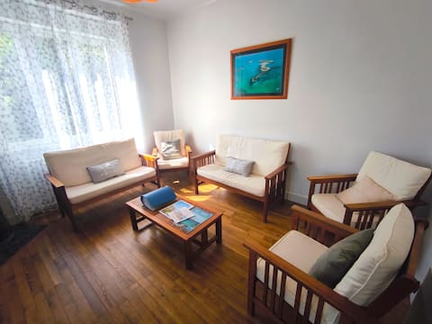 Top performing Airbnb: Large family home near the beach, Pays Bigouden in Combrit