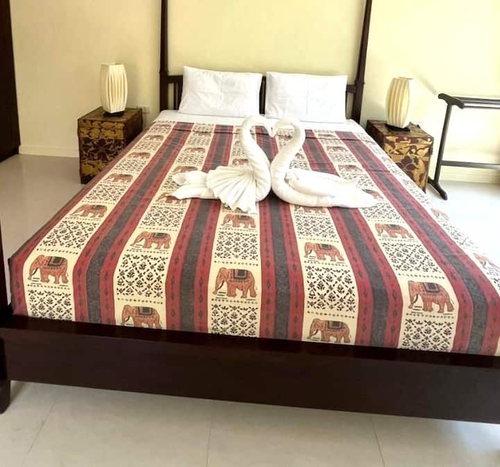 Chambre parentale. Lit taille King
Chambre principale. Lit « king size »